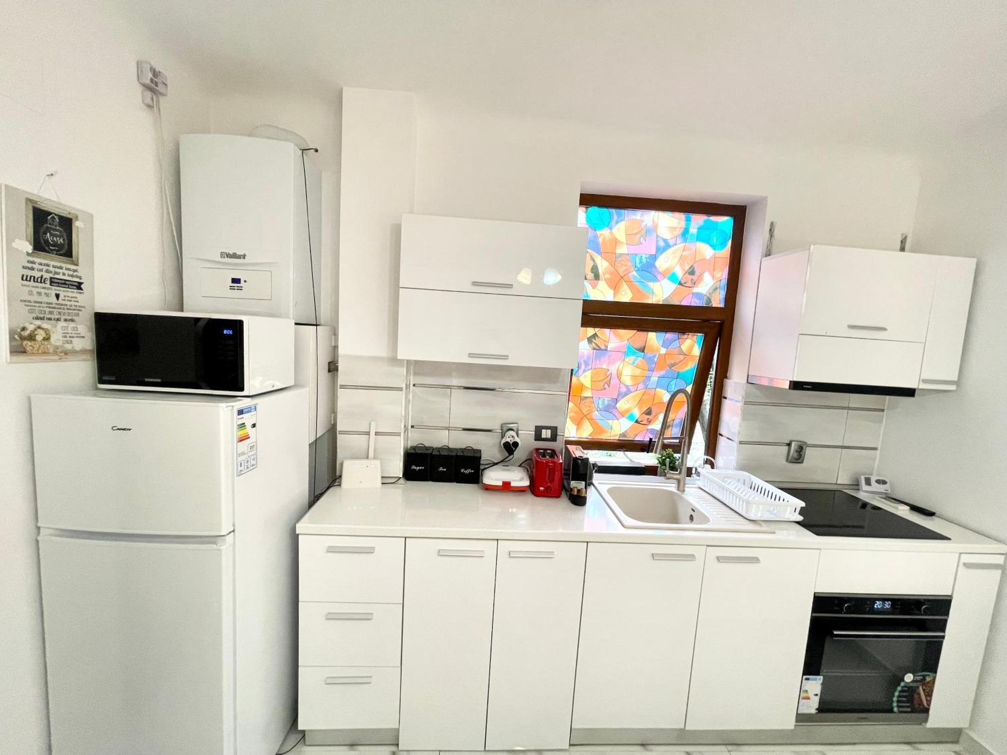 White Studio Букурещ Екстериор снимка